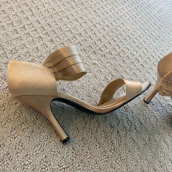 Shoes - Picture 6 of 12